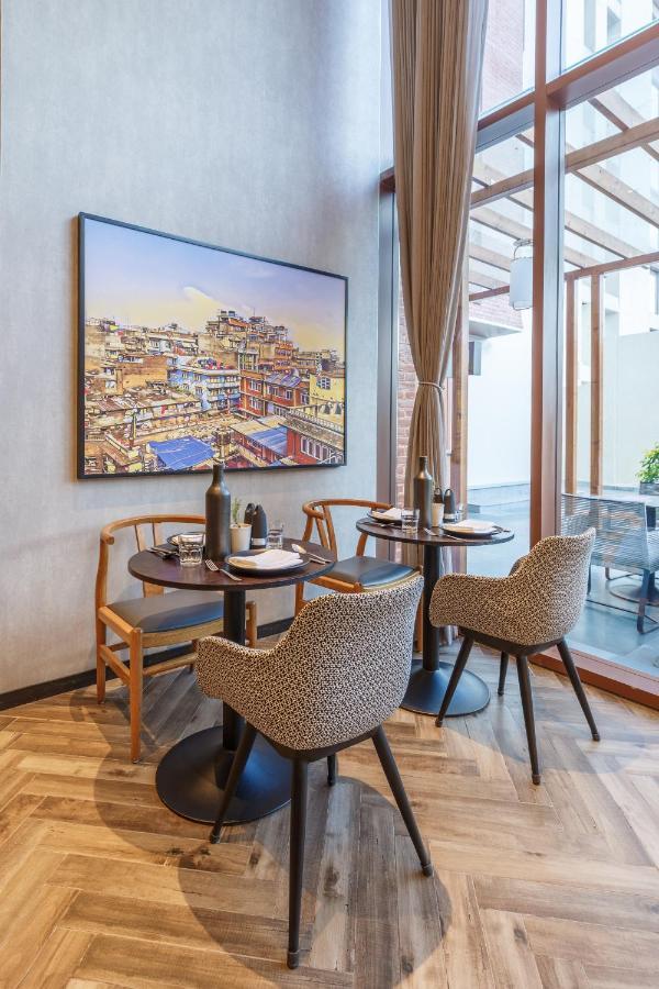 Hyatt Centric Soalteemode Kathmandu Hotel Exterior foto