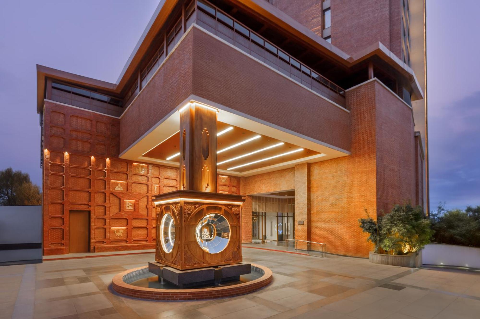Hyatt Centric Soalteemode Kathmandu Hotel Exterior foto